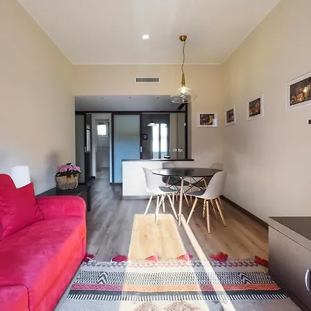 Mba24 Charming Close To Metro Fieracitylife Apartment